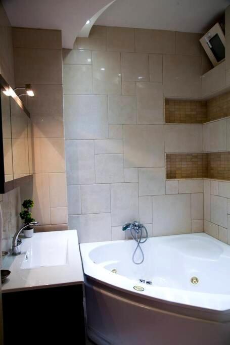 Luxurious West Side Maisonette In Alexandroupolis Villa Buitenkant foto